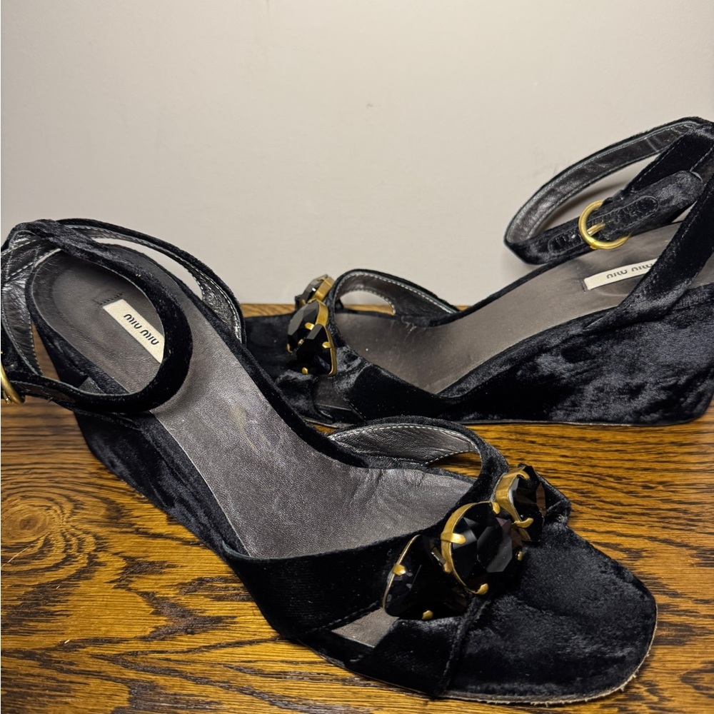 Miu Miu Velvet early 2000’s Elegant Black Women's Sandals